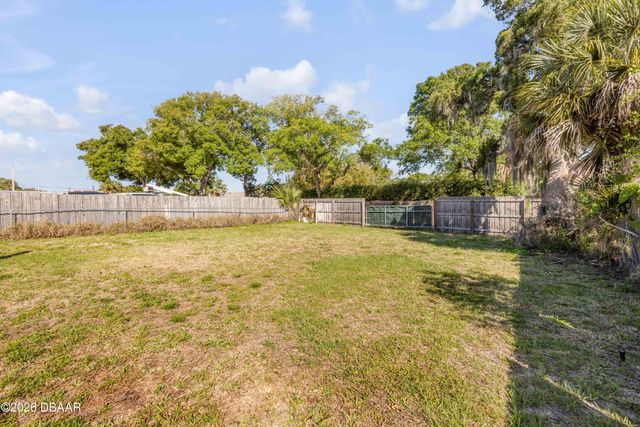 113 Hotel Avenue, Edgewater, FL 32132