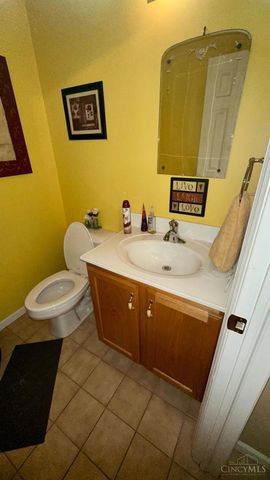 420 Lake Shore Drive, Lebanon, OH 45036