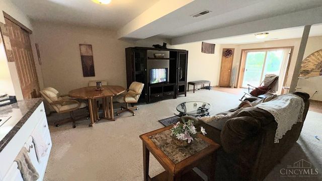 420 Lake Shore Drive, Lebanon, OH 45036