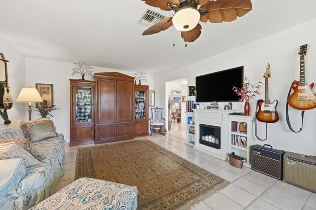 1100 Fleetwood Lane, Fort Pierce, FL 34982