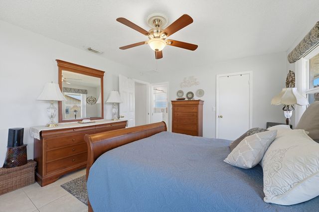 1100 Fleetwood Lane, Fort Pierce, FL 34982