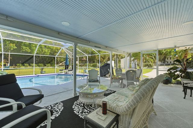 1100 Fleetwood Lane, Fort Pierce, FL 34982