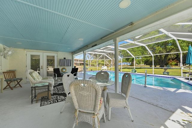 1100 Fleetwood Lane, Fort Pierce, FL 34982