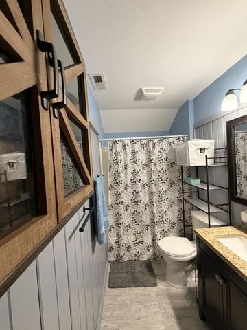 11605 N Lake STREET, Milton, WI 53563