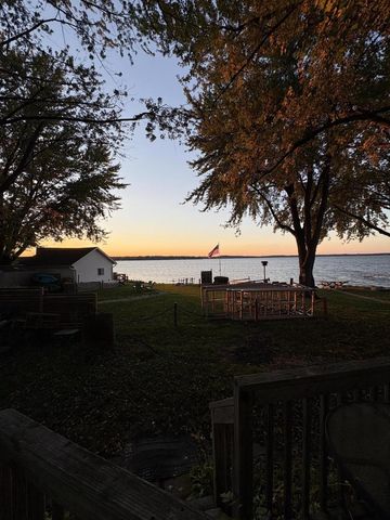 11605 N Lake STREET, Milton, WI 53563