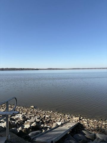 11605 N Lake STREET, Milton, WI 53563