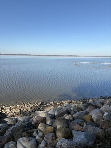 11605 N Lake STREET, Milton, WI 53563