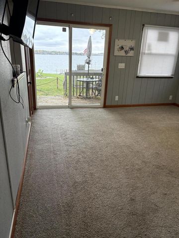 11605 N Lake STREET, Milton, WI 53563