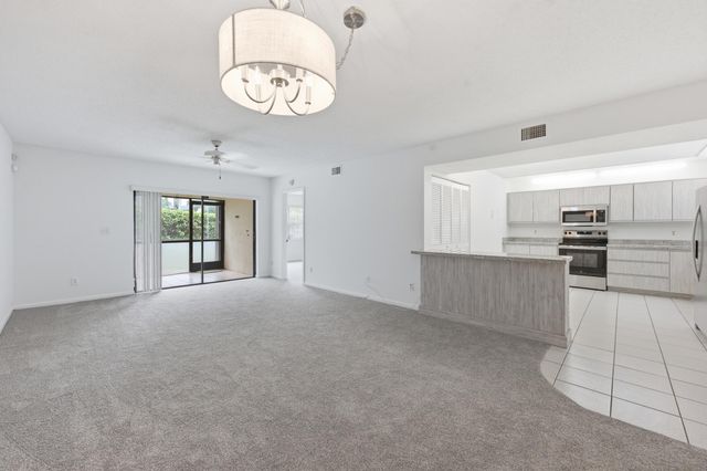 9633 Riverside Drive E3, Coral Springs, FL 33071