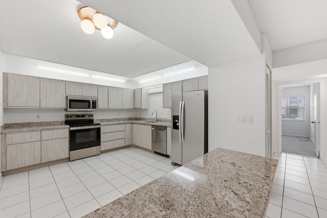 9633 Riverside Drive E3, Coral Springs, FL 33071