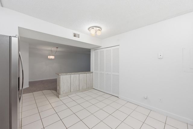 9633 Riverside Drive E3, Coral Springs, FL 33071