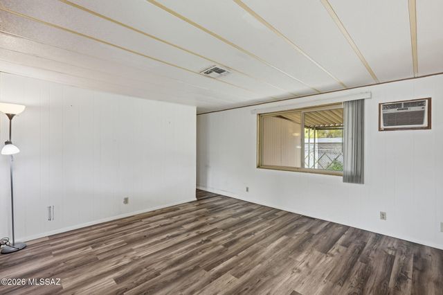 5441 W Lazy Heart Street, Tucson, AZ 85713