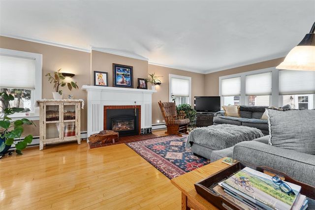 212 Mckinley Avenue, Eau Claire, WI 54701