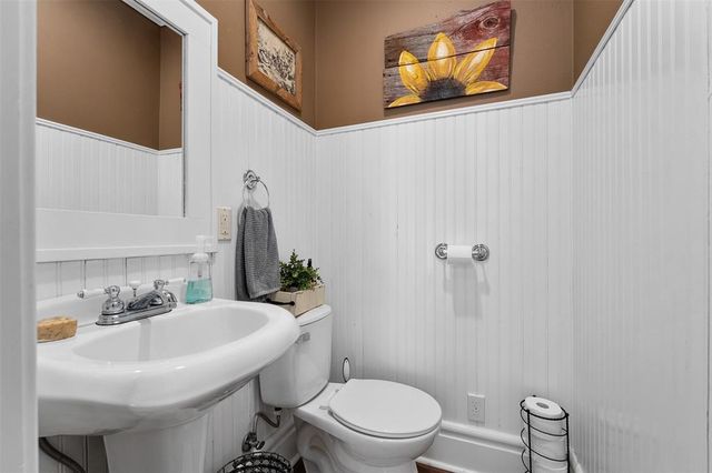 212 Mckinley Avenue, Eau Claire, WI 54701