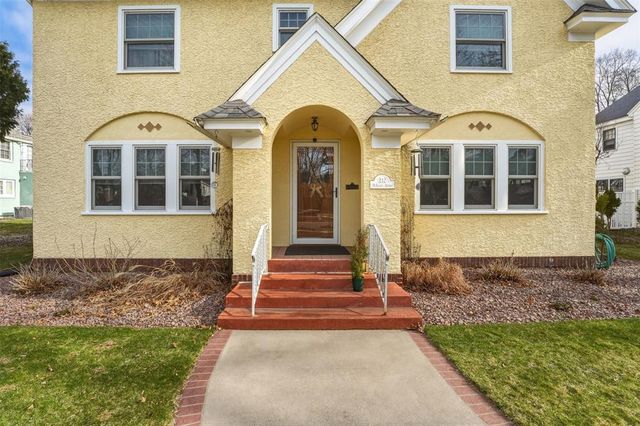 212 Mckinley Avenue, Eau Claire, WI 54701