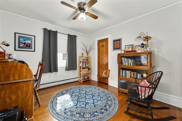 212 Mckinley Avenue, Eau Claire, WI 54701