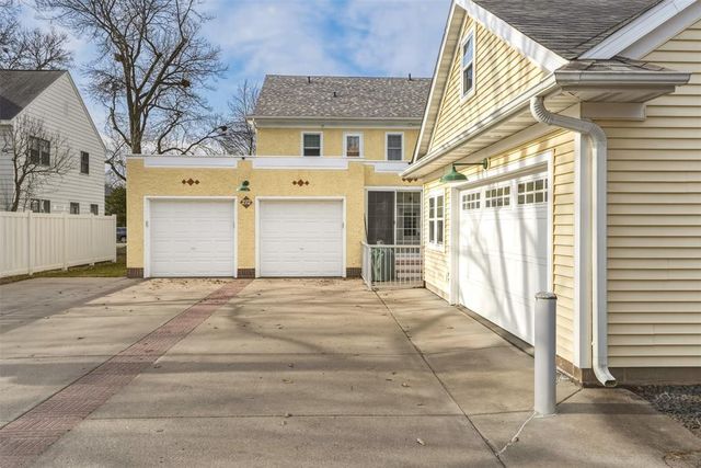 212 Mckinley Avenue, Eau Claire, WI 54701