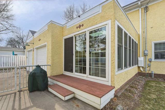 212 Mckinley Avenue, Eau Claire, WI 54701