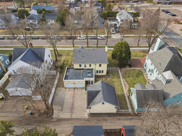 212 Mckinley Avenue, Eau Claire, WI 54701