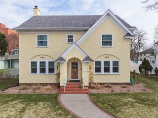 212 Mckinley Avenue, Eau Claire, WI 54701
