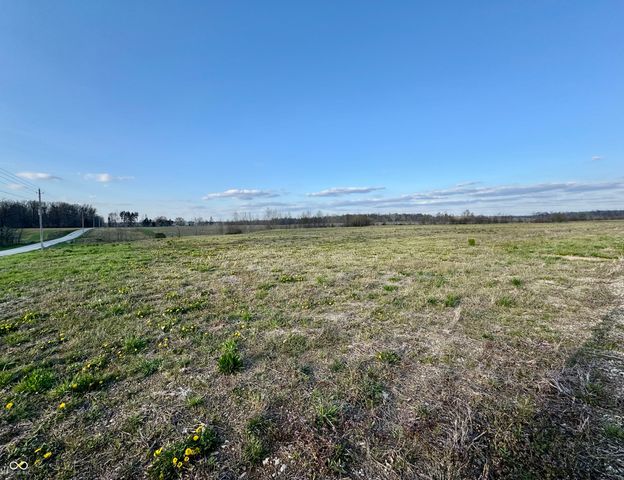 73 S County Road 400 E, Seymour, IN 47274