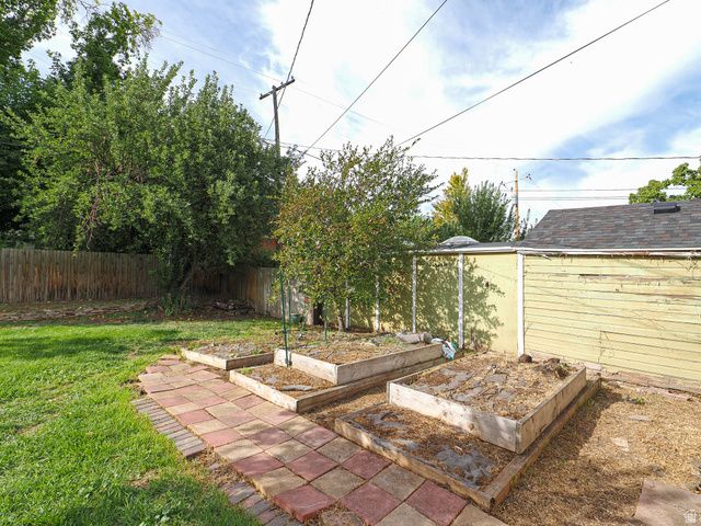 664 E COATSVILLE AVE, Salt Lake City, UT 84105