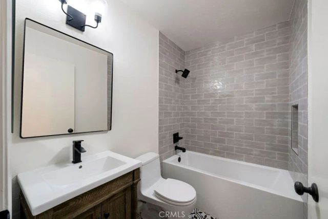 19 Vista Colinas, Rancho Santa Margarita, CA 92688