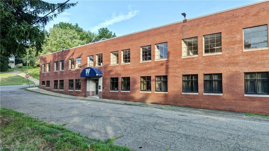 295 Wetmore Avenue SE A, Massillon, OH 44646