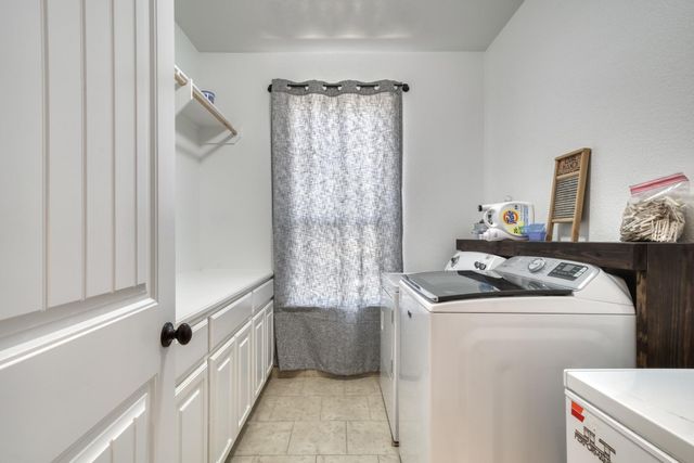 305 Thompson Street, Madisonville, TX 77864