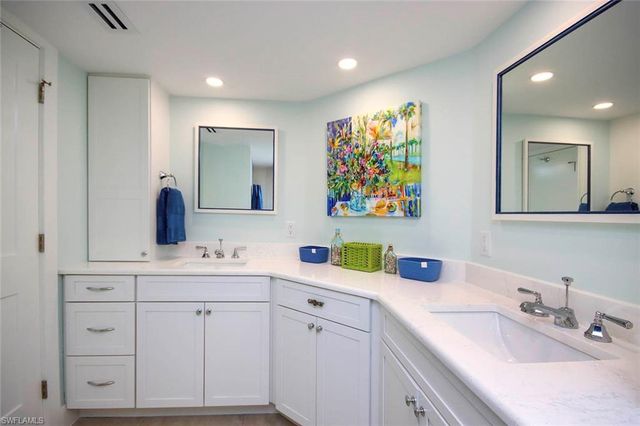 1785 Middle Gulf DR # A103, Sanibel, FL 33957