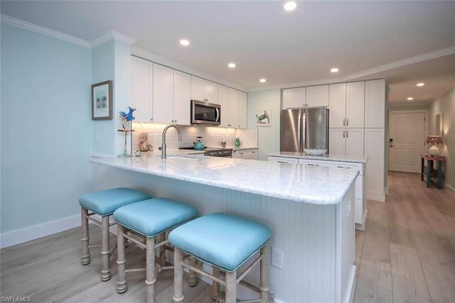 1785 Middle Gulf DR # A103, Sanibel, FL 33957