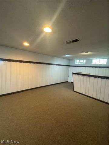 1682 Longwood Drive, Mayfield Heights, OH 44124