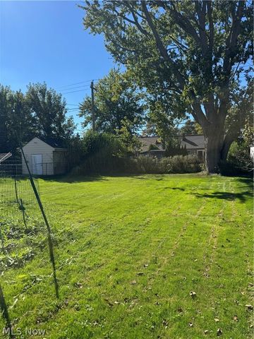 1682 Longwood Drive, Mayfield Heights, OH 44124