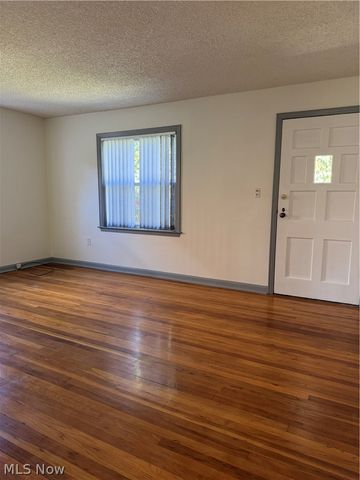 1682 Longwood Drive, Mayfield Heights, OH 44124