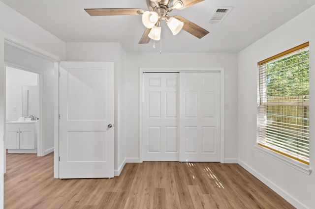 1653 Navajo TRL, Kingsland, TX 78639