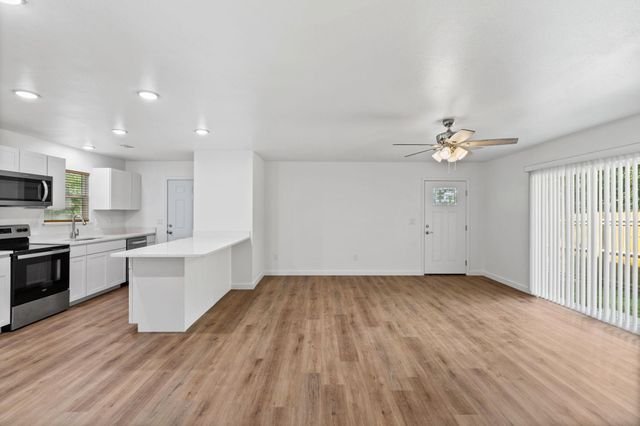 1653 Navajo TRL, Kingsland, TX 78639