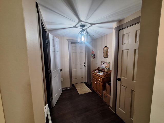 83 East Street, Saint Louisville, OH 43071