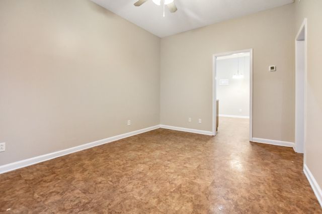 701 Peachers Dr Apt D, Clarksville, TN 37042