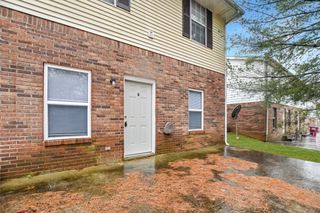 701 Peachers Dr Apt D, Clarksville, TN 37042