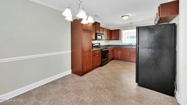 4222 Dudleys Grant Drive E, Winterville, NC 28590