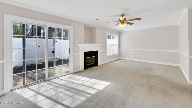 4222 Dudleys Grant Drive E, Winterville, NC 28590