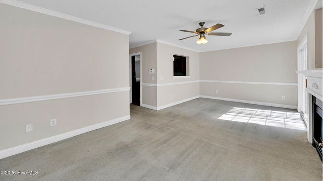 4222 Dudleys Grant Drive E, Winterville, NC 28590