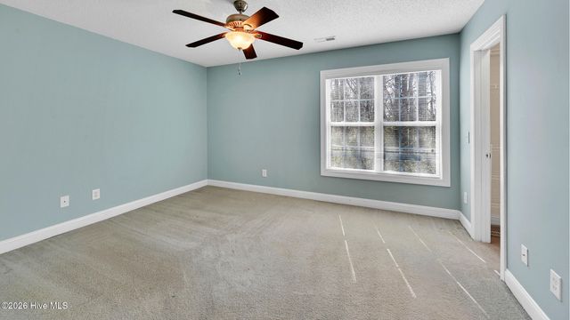 4222 Dudleys Grant Drive E, Winterville, NC 28590