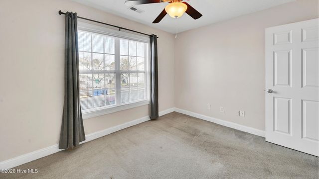 4222 Dudleys Grant Drive E, Winterville, NC 28590