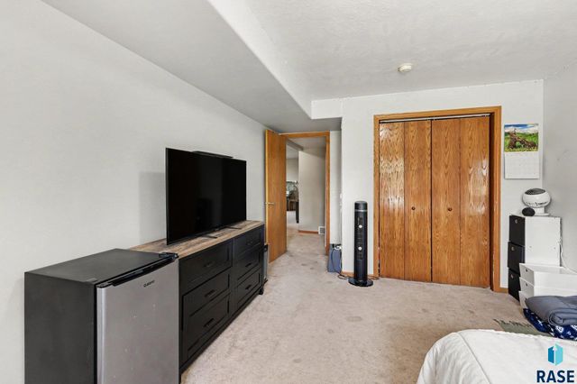 27229 Lovely Pl Place, Tea, SD 57064