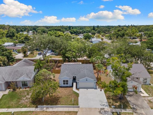5690 25TH STREET CIRCLE E, Bradenton, FL 34203
