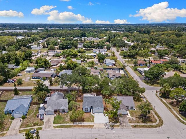 5690 25TH STREET CIRCLE E, Bradenton, FL 34203