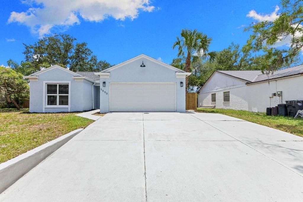 5690 25TH STREET CIRCLE E, Bradenton, FL 34203