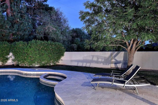 6815 N 2ND Street, Phoenix, AZ 85012