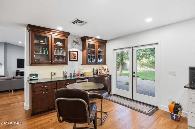 6815 N 2ND Street, Phoenix, AZ 85012
